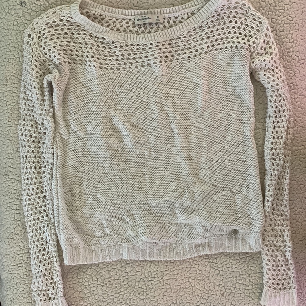 white sweater from abercrombie